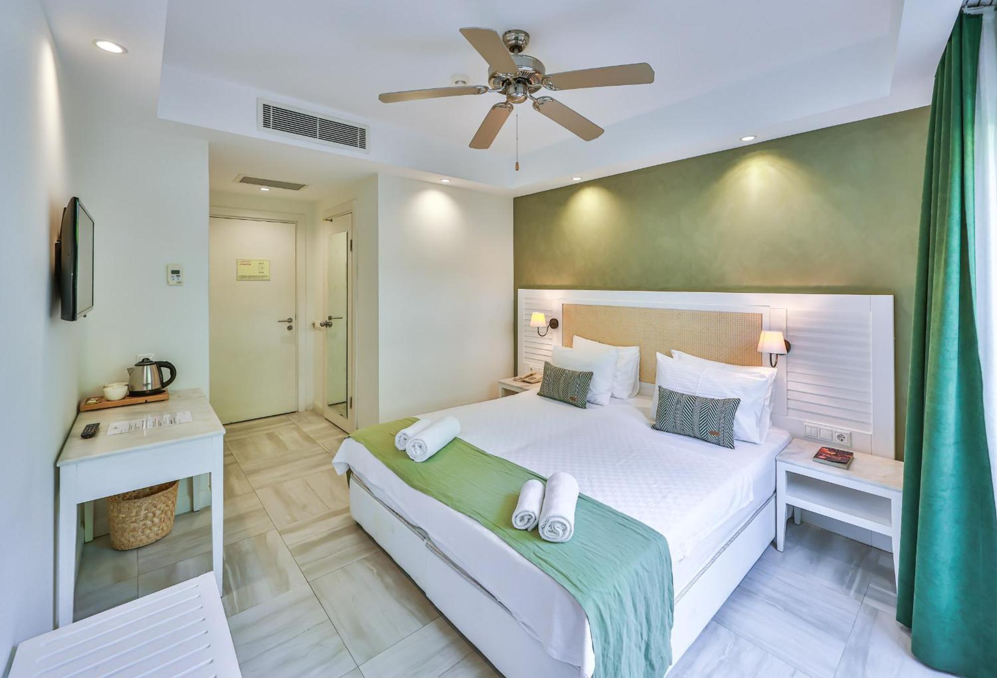 Livia Hotel Kaş Ngoại thất bức ảnh