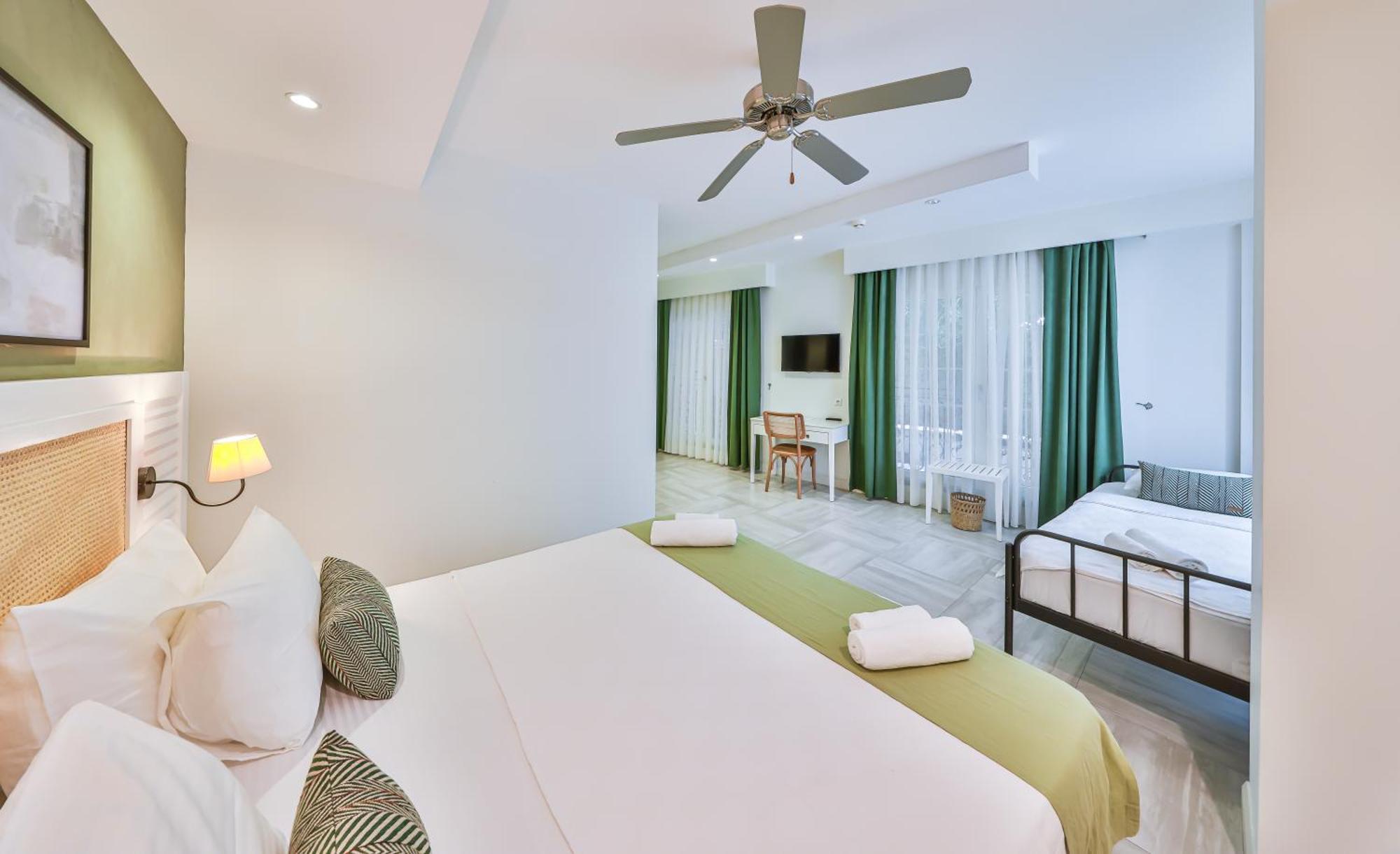 Livia Hotel Kaş Ngoại thất bức ảnh